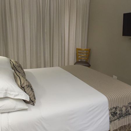 The Suburban Guest House ブルームフォンテーン 部屋 写真